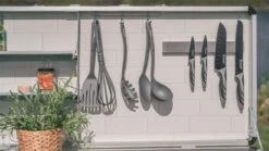 Outwell Magante Campingkeuken - Grijs 22 Outwell Magante Campingkeuken - Grijs -Camping Verkoop 1068 1900 5709388129598 magante keukentafel feature photo13