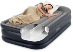 Intex Deluxe Pillow Rest Raised Luchtbed - Eenpersoons - Ingebouwde Elektrische Pomp -Camping Verkoop 1320 1900 64132 inuse 2020 300