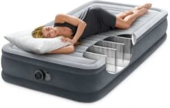 Intex Comfort Plush Luchtbed - Eenpersoons - Ingebouwde Elektrische Pomp -Camping Verkoop 1320 1900 67766 inuse 2023 300