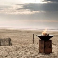 OFYR Classic Corten 85 -Camping Verkoop 900 900 ofyr strand liggend 1000x1000 1