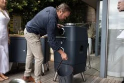 Everdure 4K Houtskool Barbecue Met Beschermhoes - Antraciet/blauw 11 Everdure 4K Houtskool Barbecue Met Beschermhoes - Antraciet/blauw -Camping Verkoop 9312646030145 3 copy