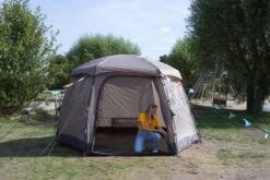 Easy Camp Moonlight Yurt 6 Familietent - 6 Persoons -Camping Verkoop easy camp moonlight yurt 6 familietent 6
